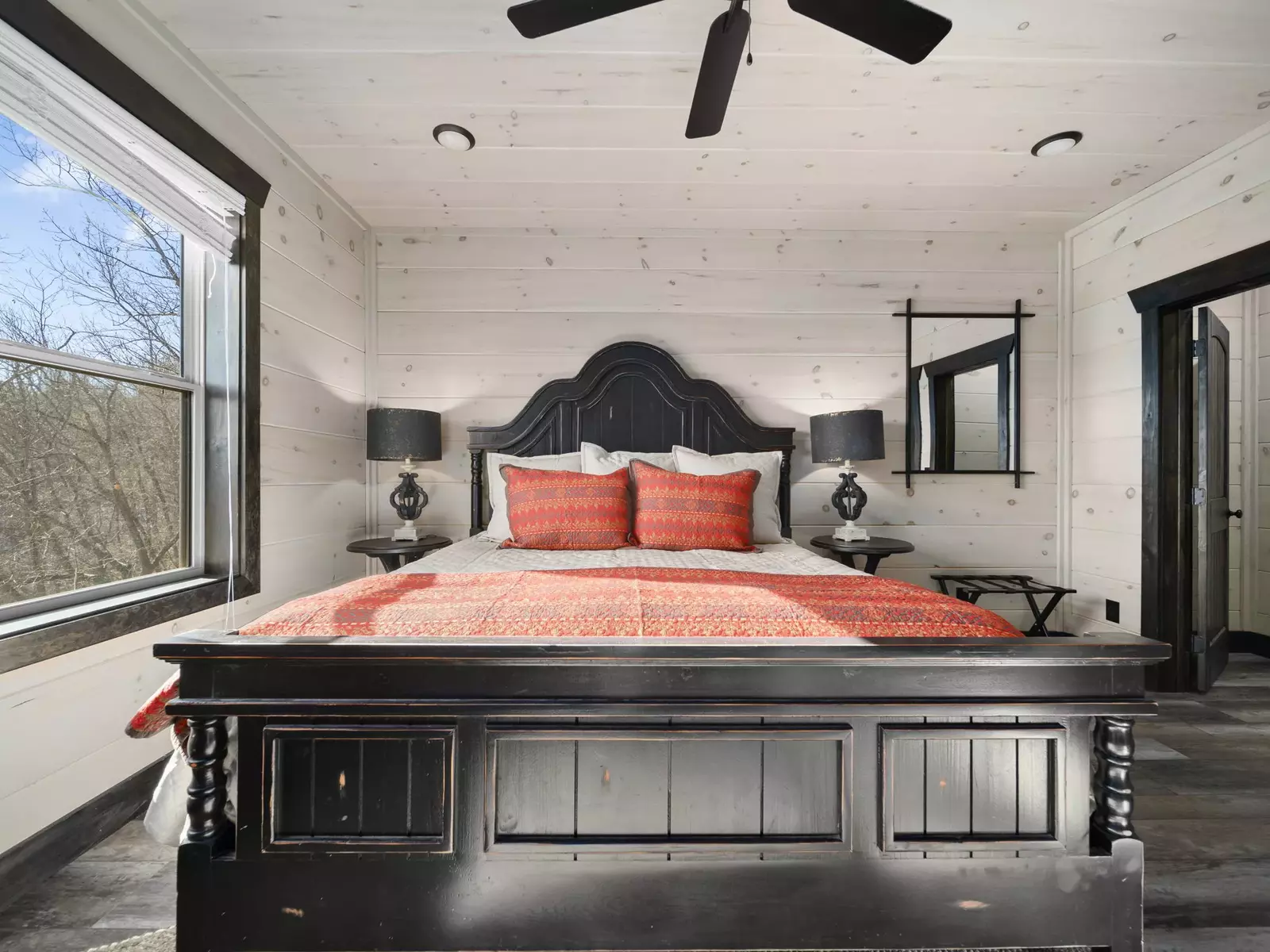 Wild Horse Lodge