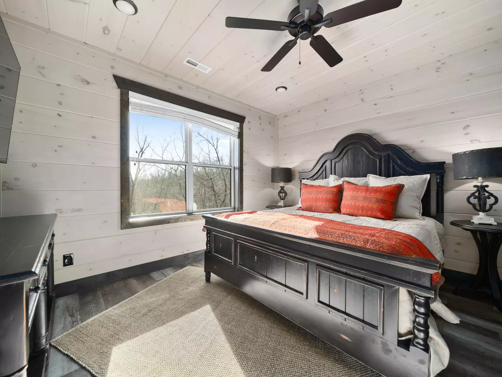 Wild Horse Lodge