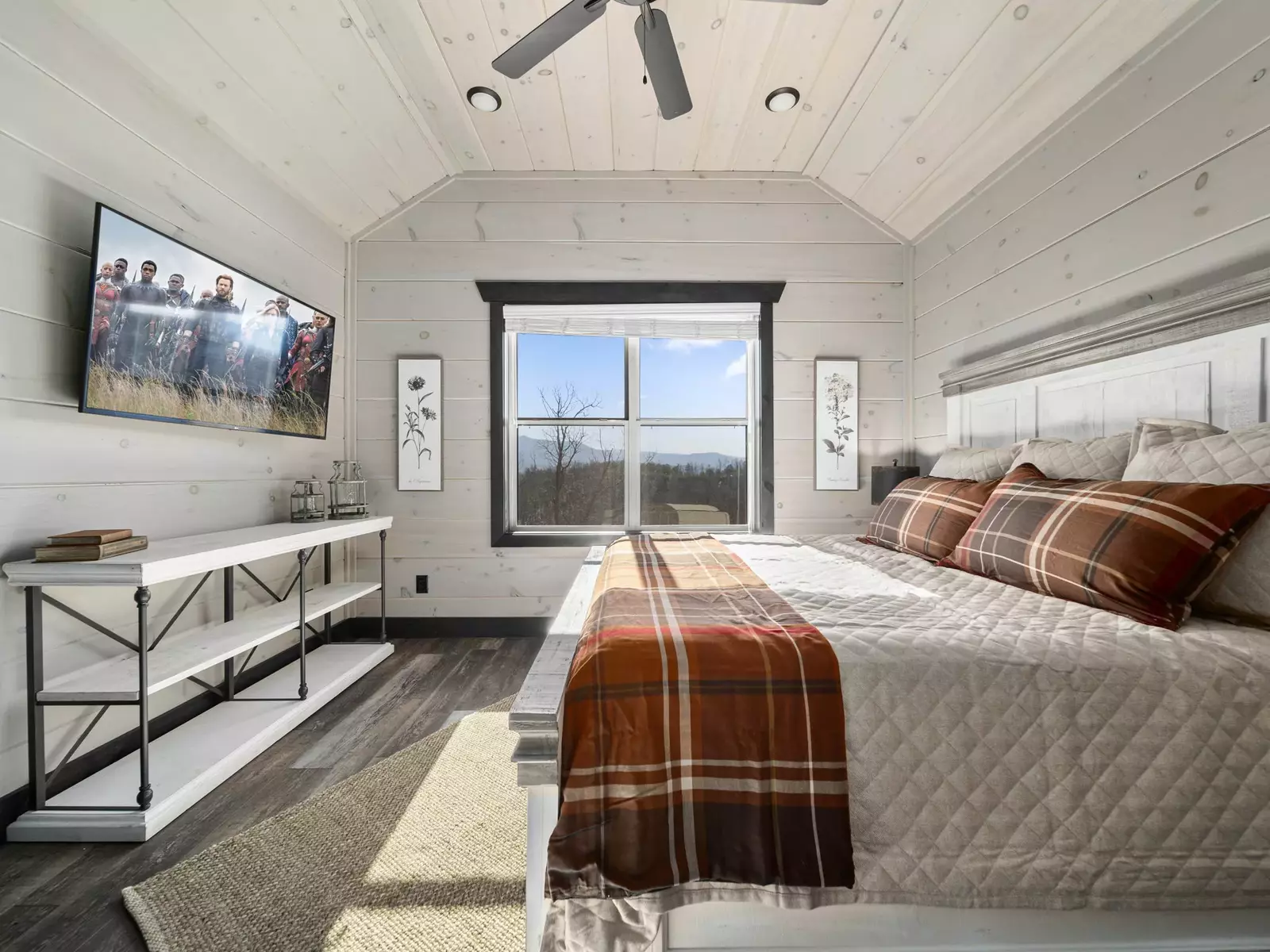 Wild Horse Lodge