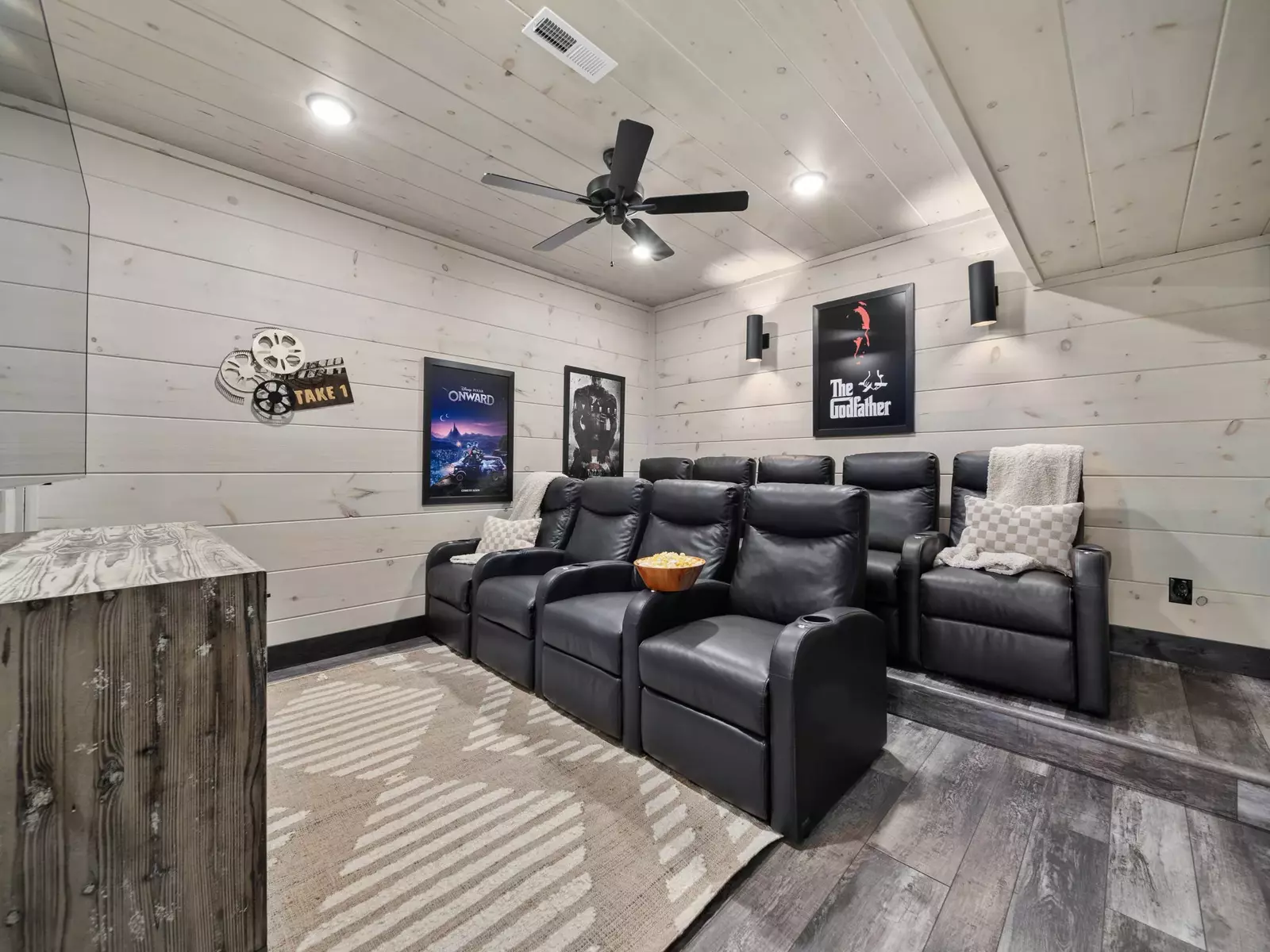 Wild Horse Lodge