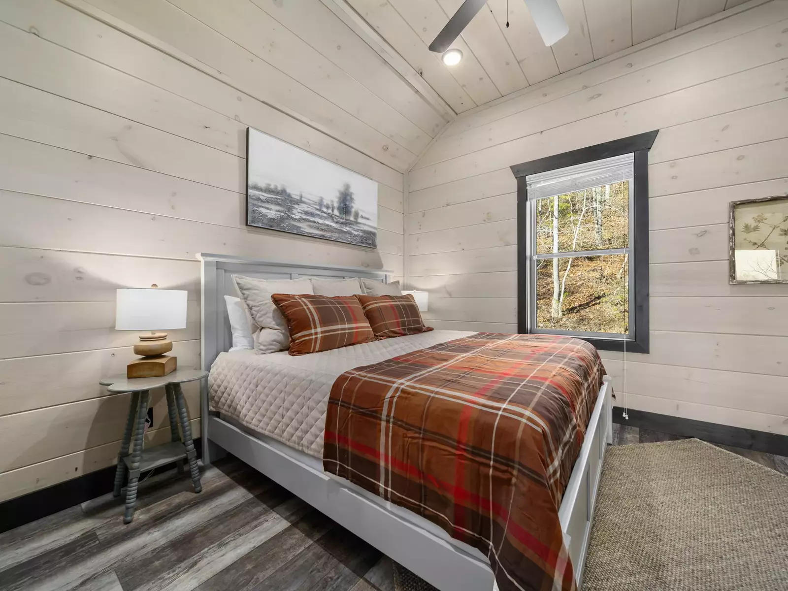 Wild Horse Lodge