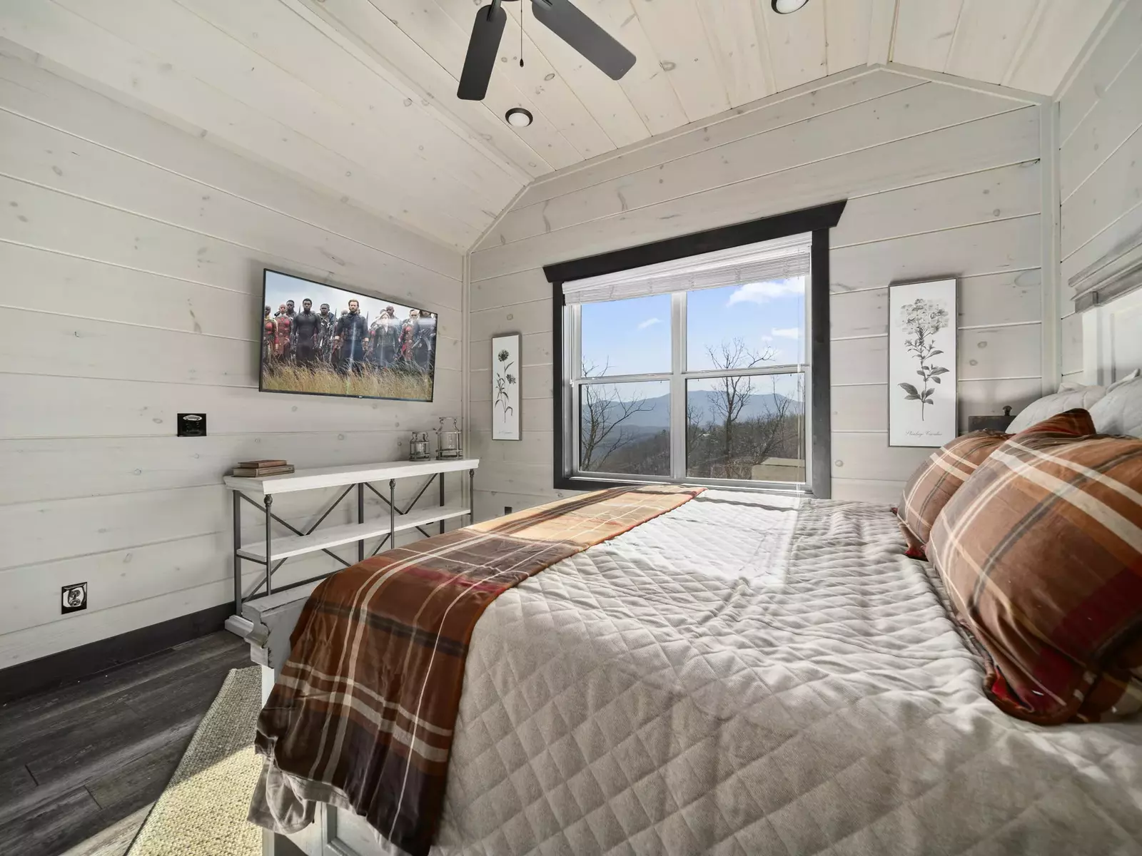 Wild Horse Lodge