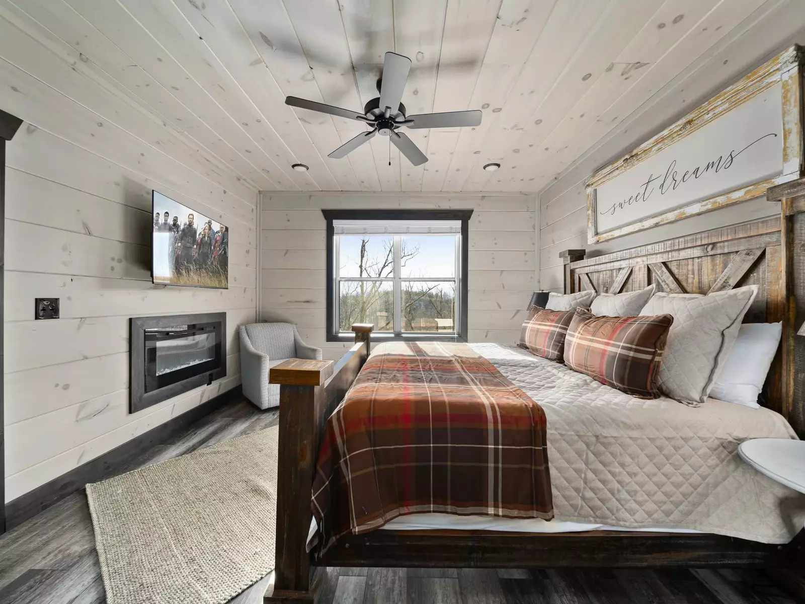 Wild Horse Lodge