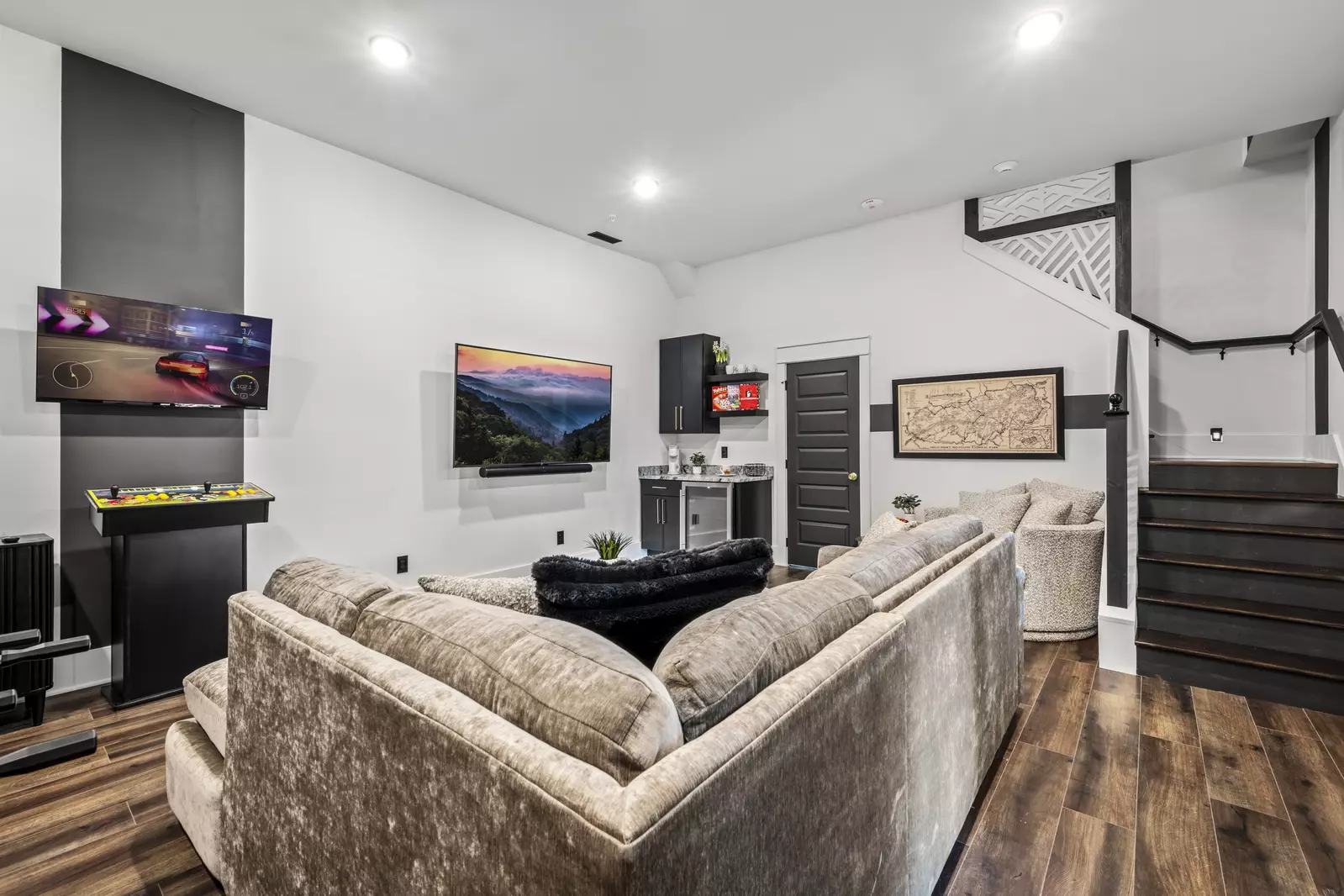 The Overlook at 738 - Unit 3