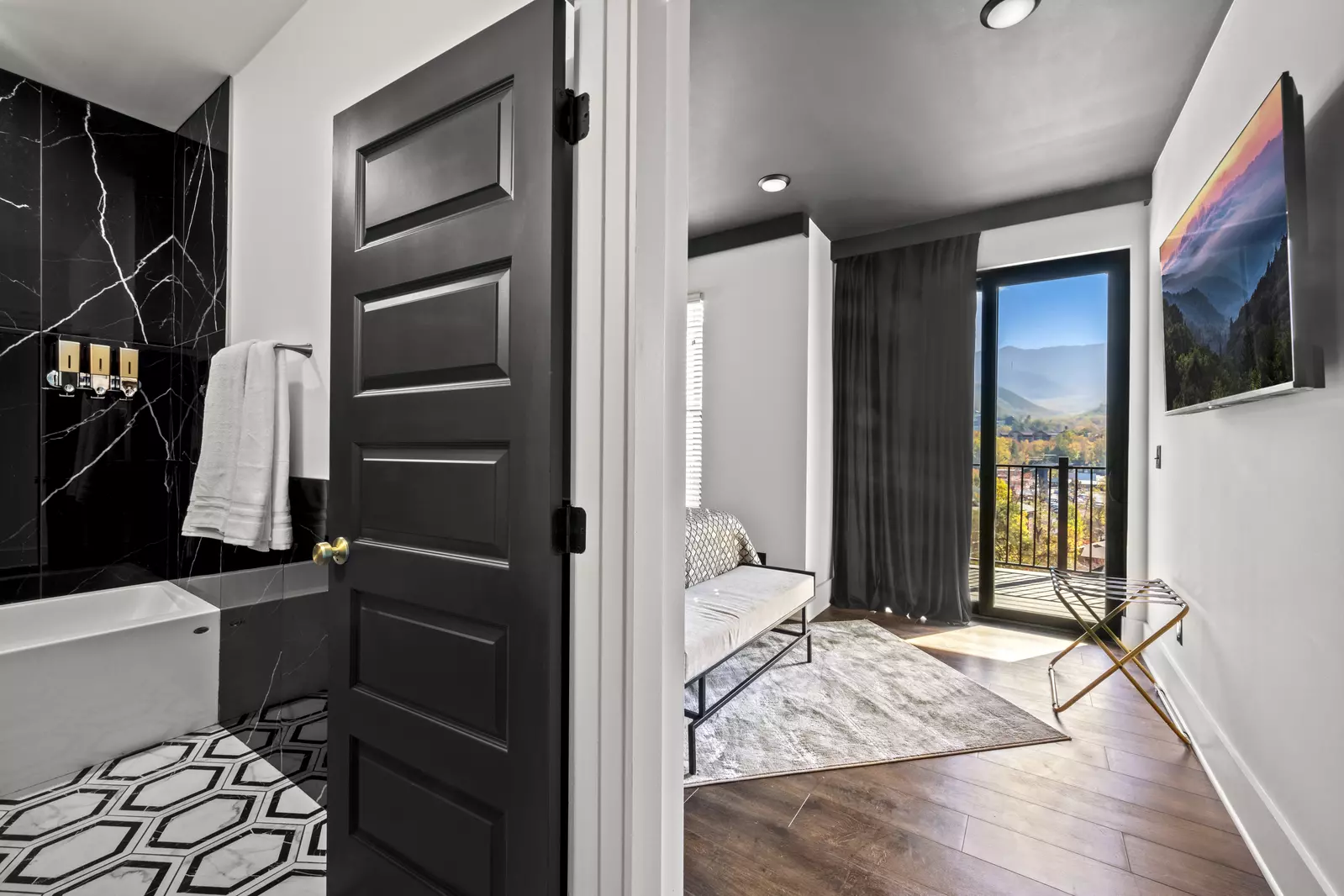 The Overlook at 738 - Unit 3