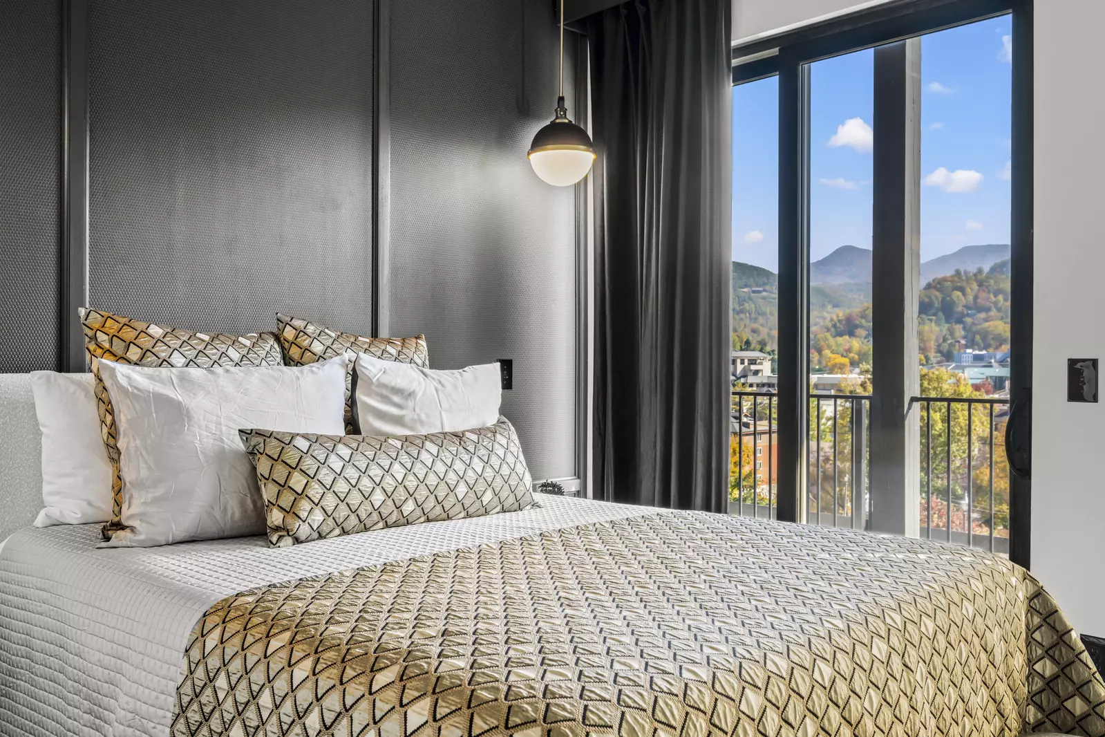The Overlook at 738 - Unit 3