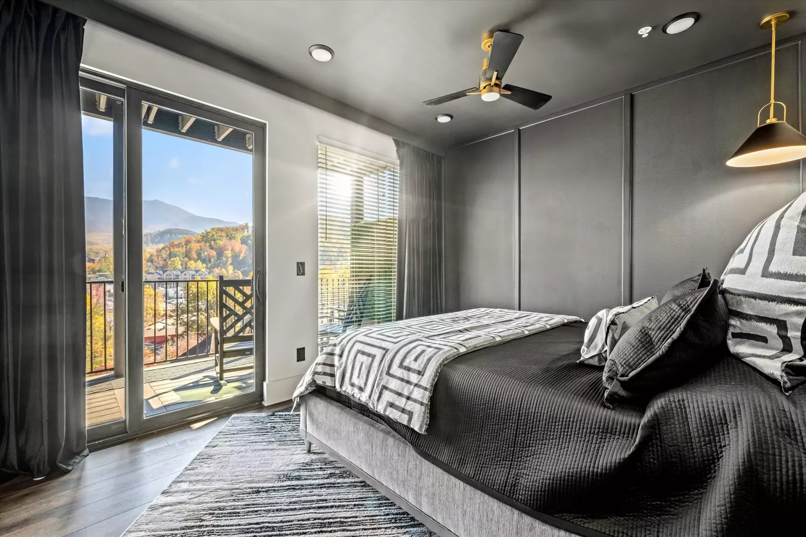 The Overlook at 738 - Unit 4