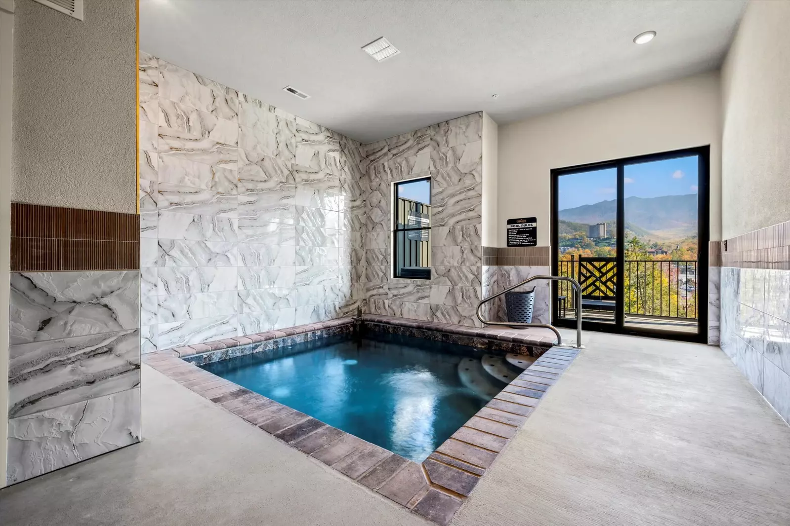 The Overlook at 738 - Unit 4