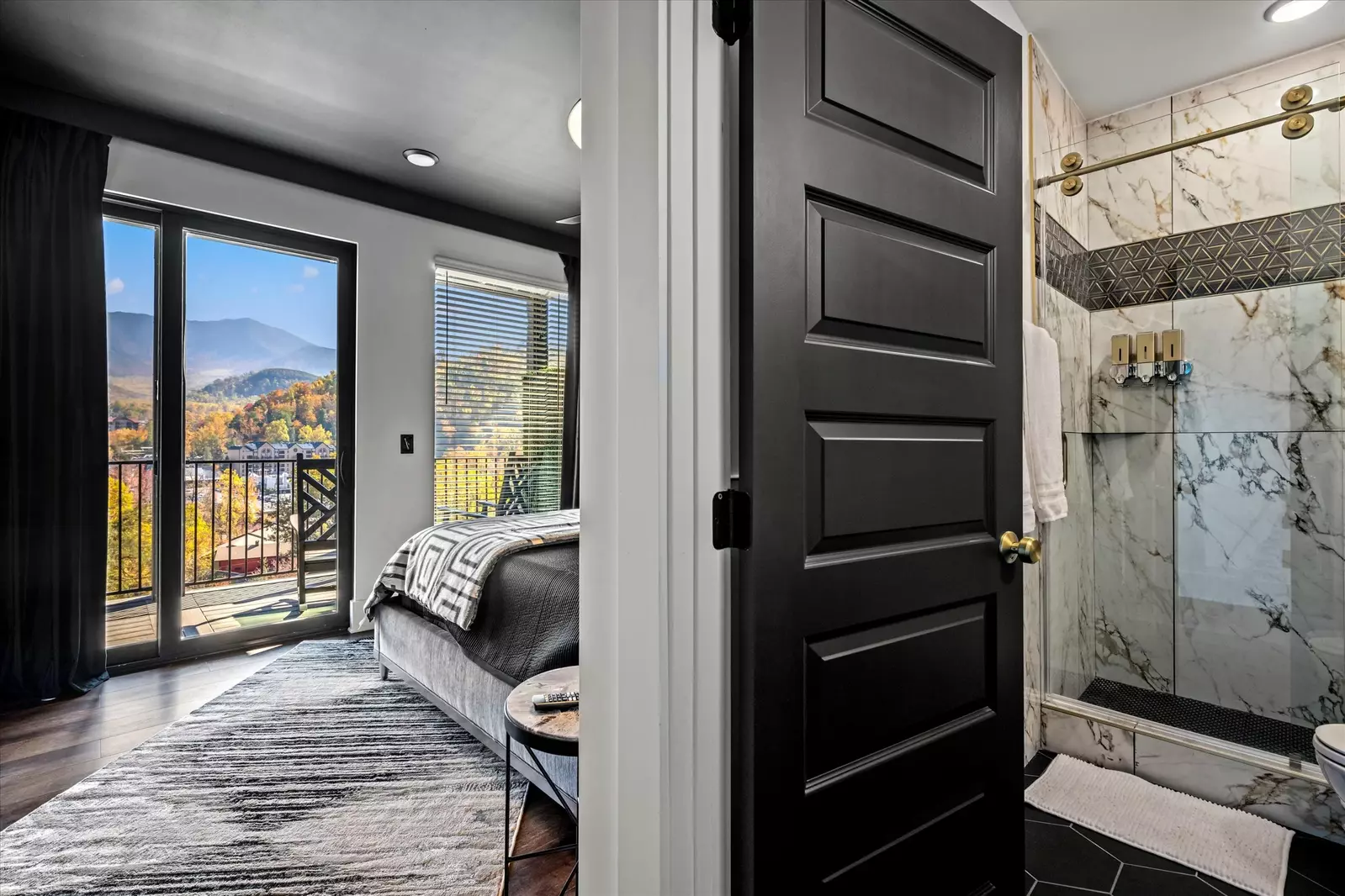 The Overlook at 738 - Unit 4