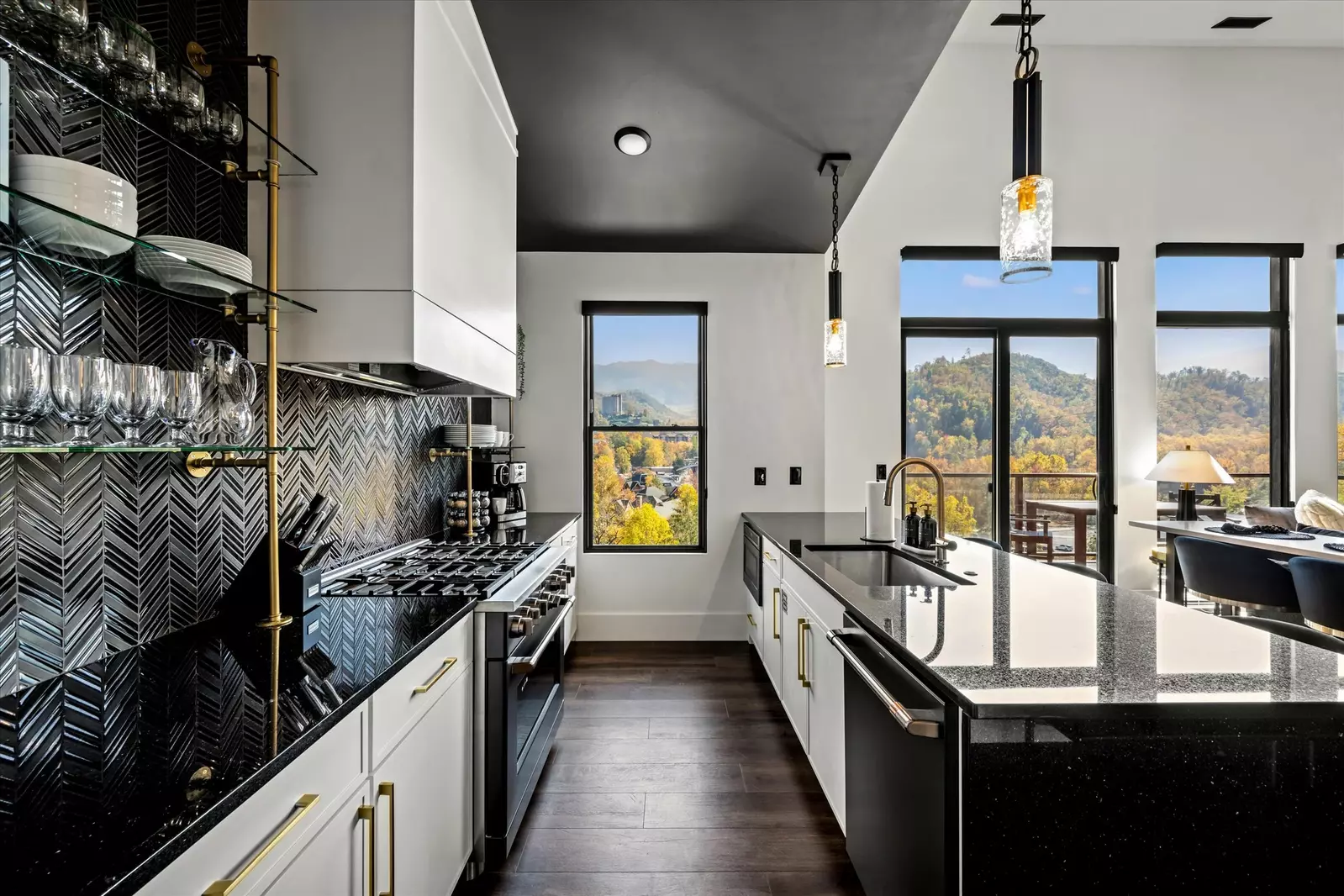 The Overlook at 738 - Unit 4
