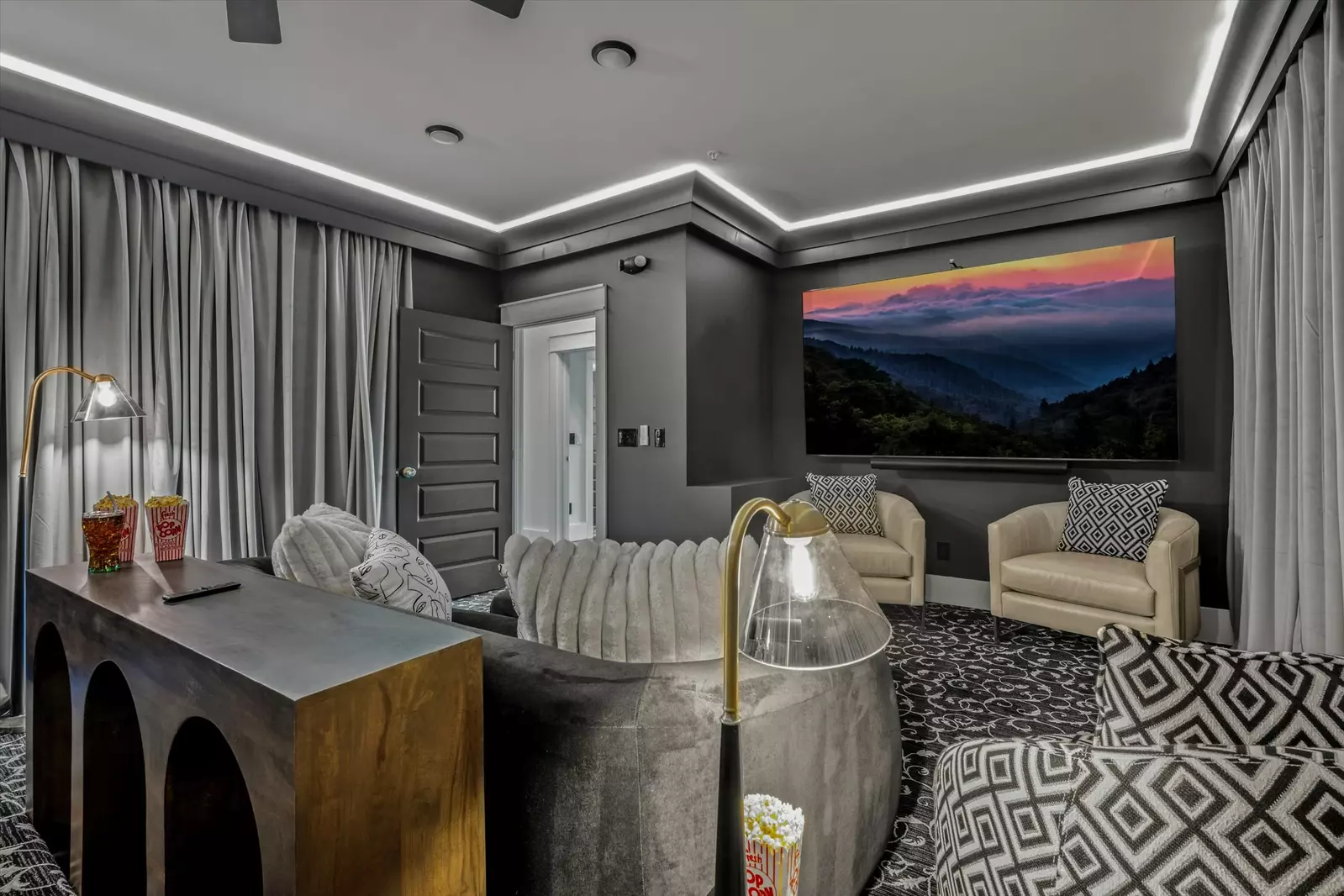 The Overlook at 738 - Unit 4