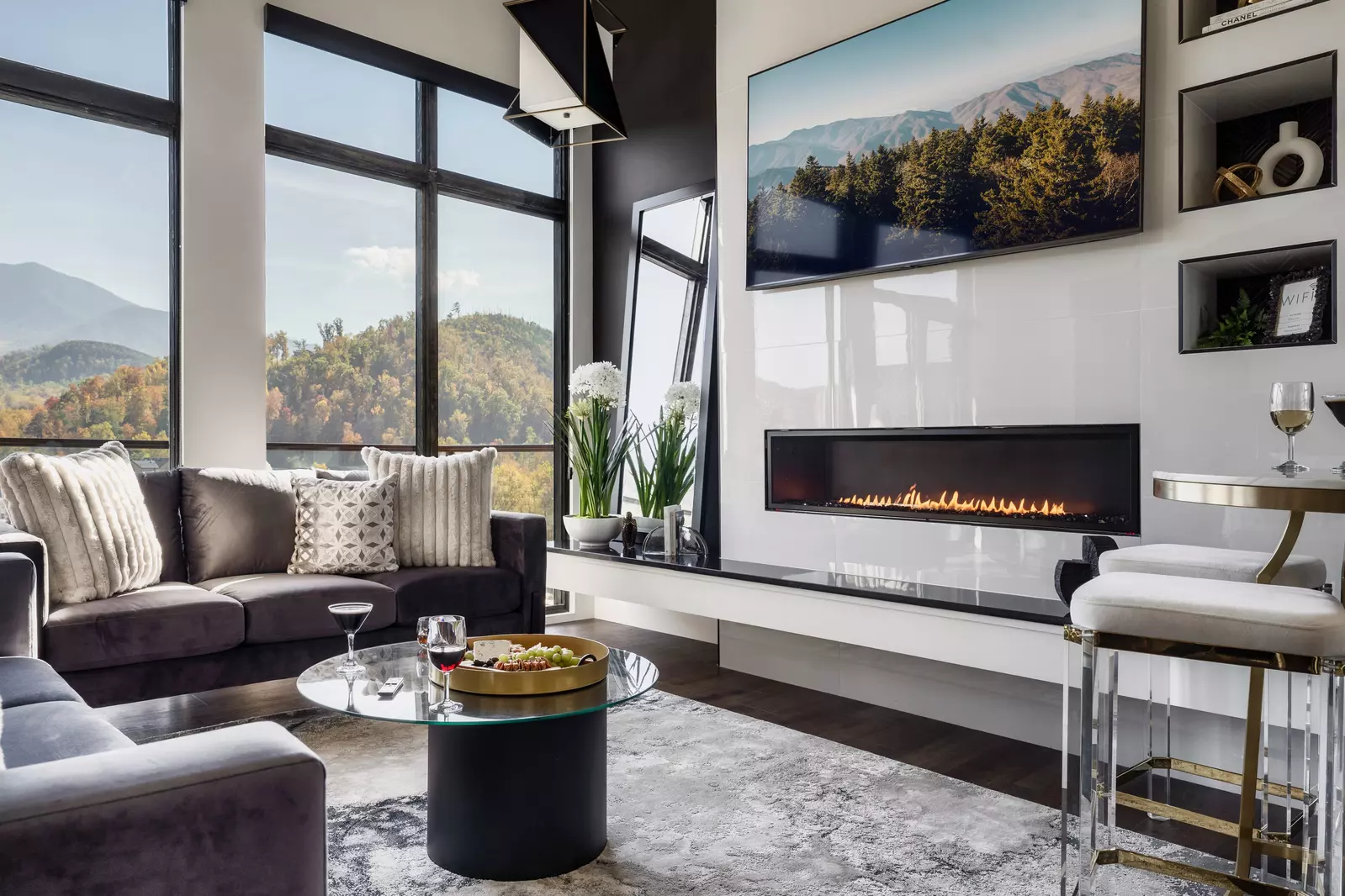 The Overlook at 738 - Unit 5