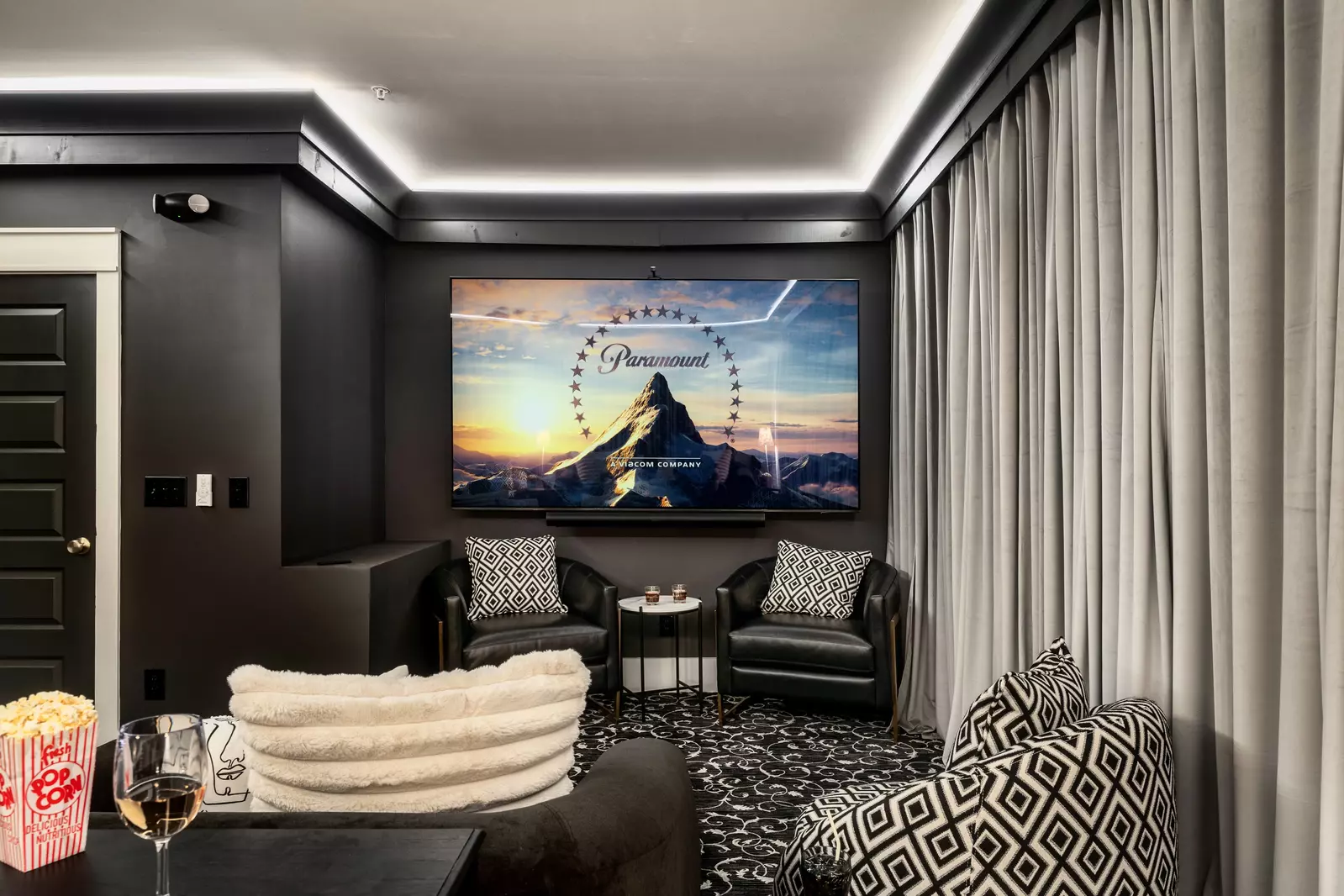 The Overlook at 738 - Unit 5