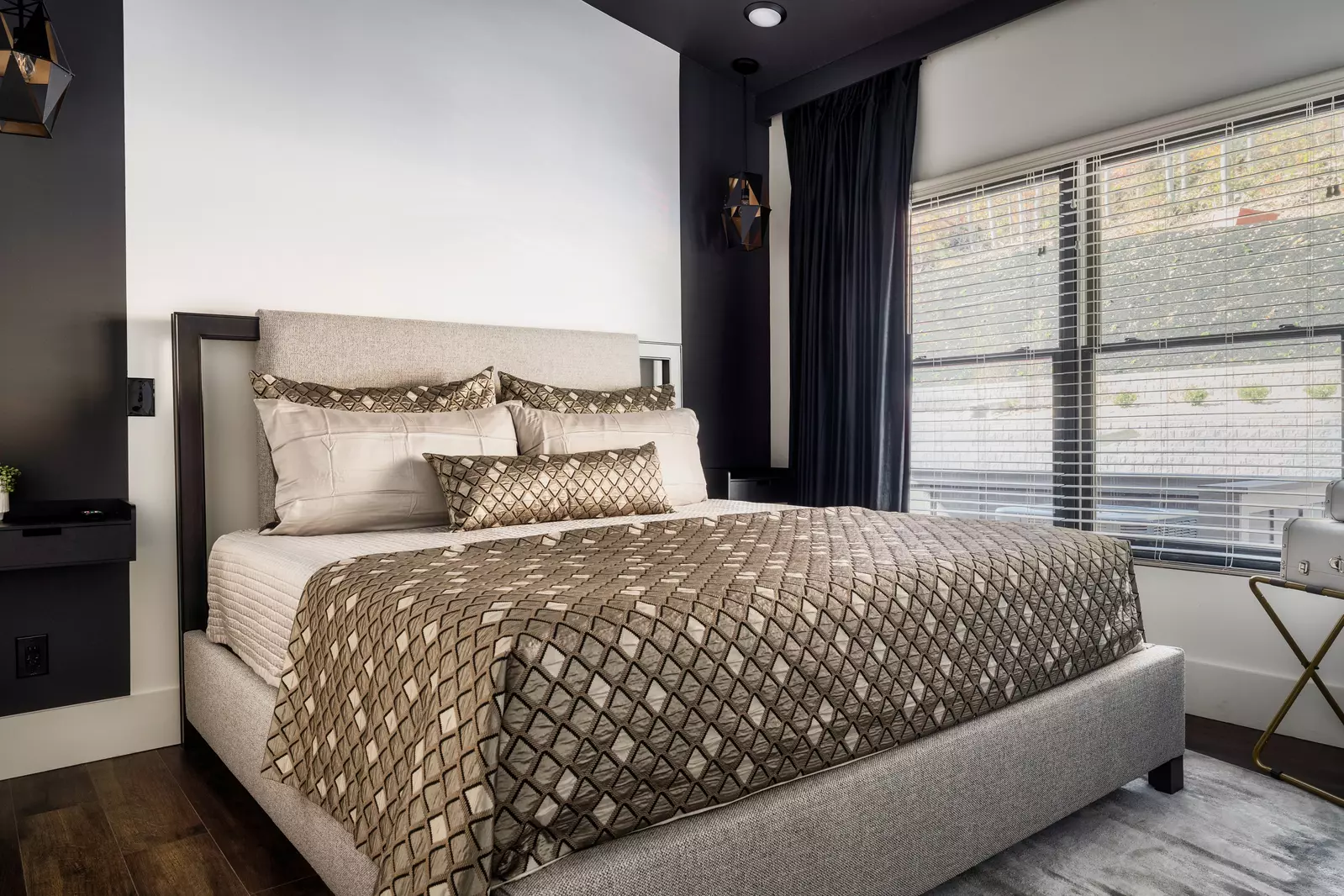 The Overlook at 738 - Unit 5