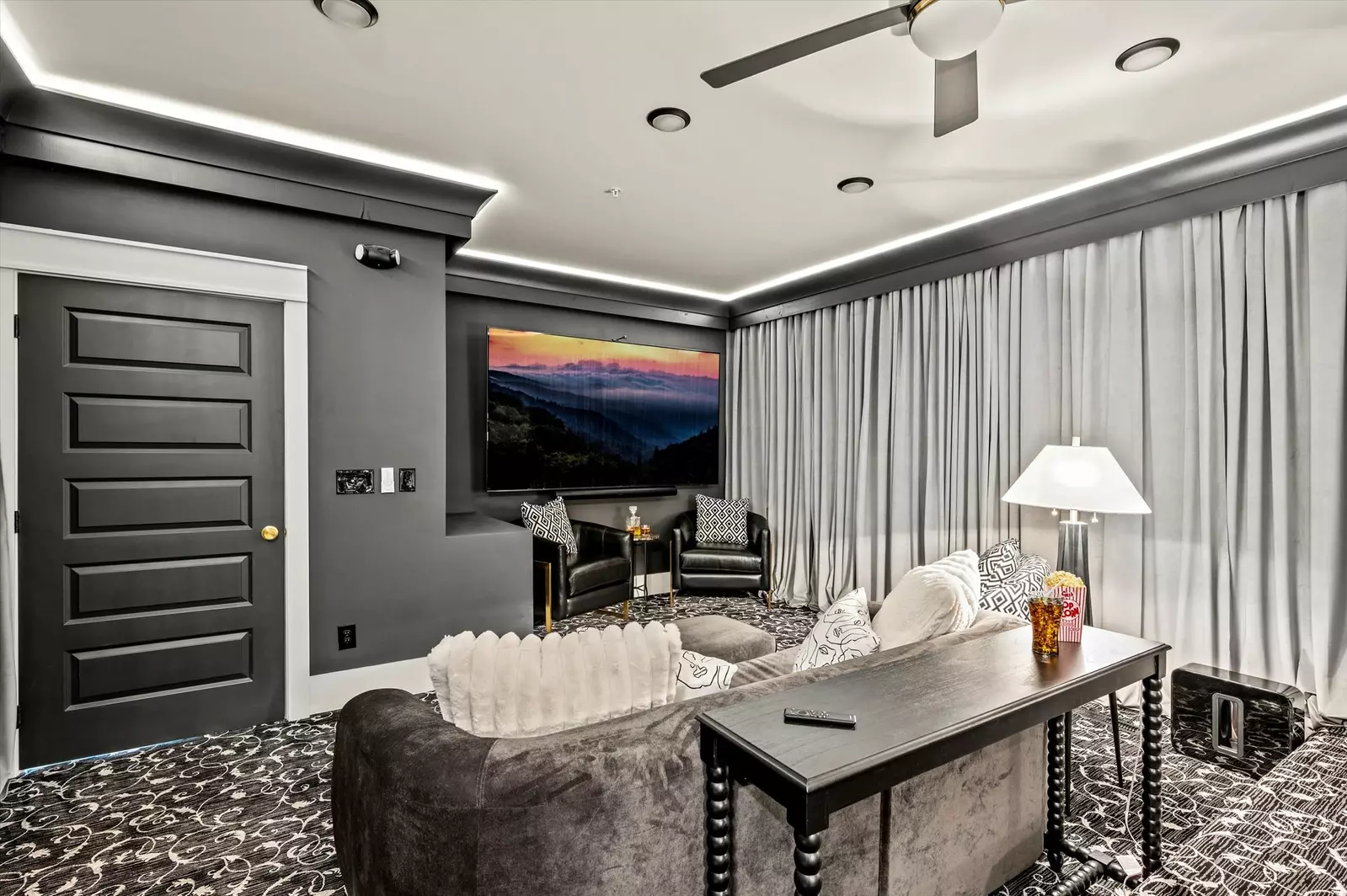 The Overlook at 738 - Unit 6