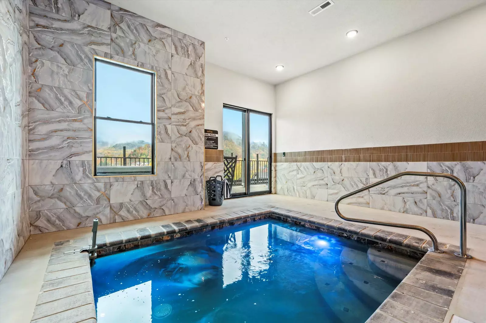 The Overlook at 738 - Unit 6