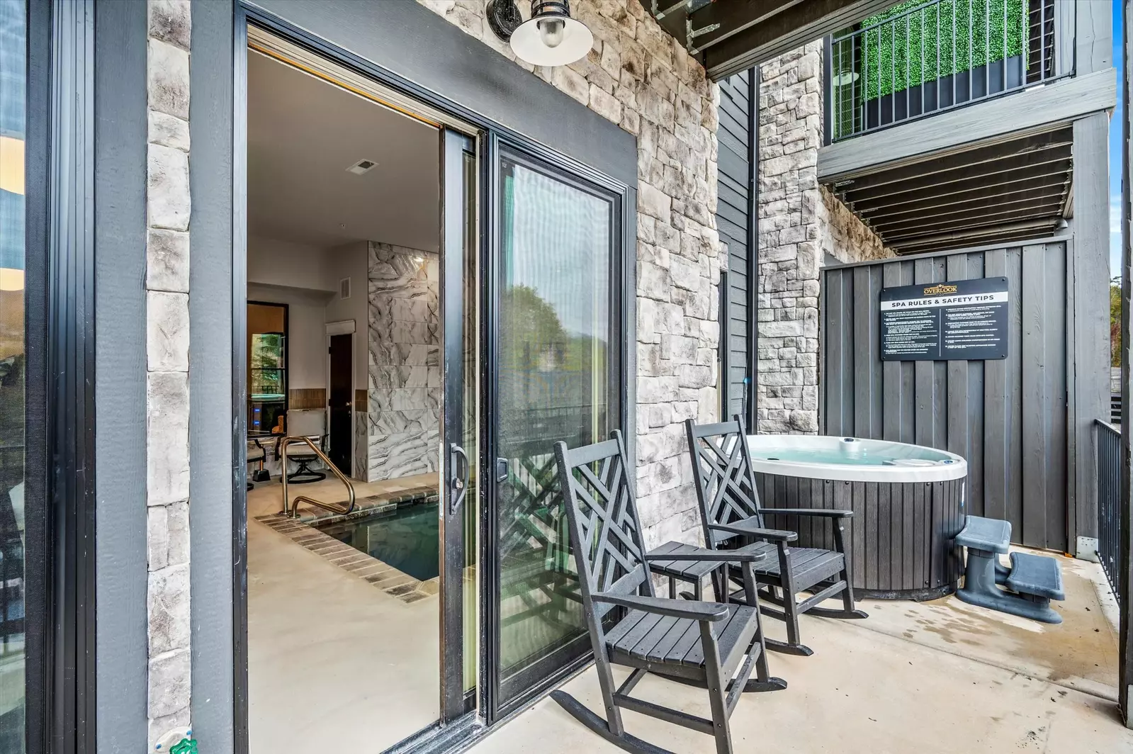 The Overlook at 738 - Unit 6