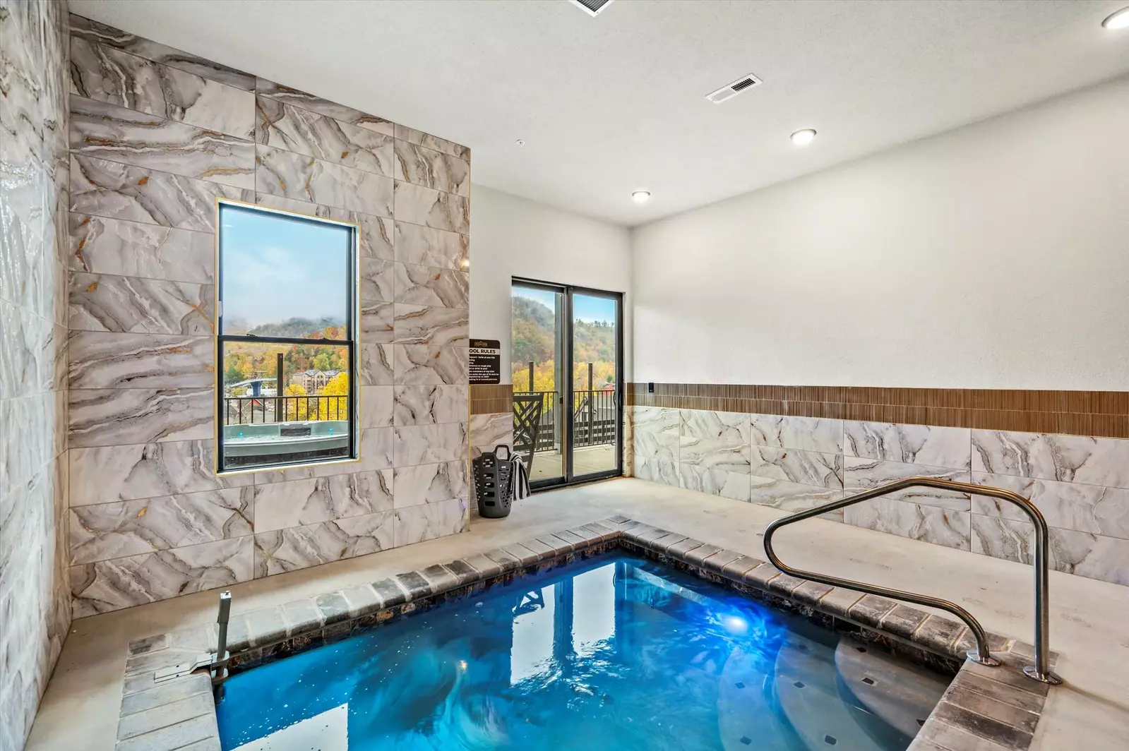 The Overlook at 738 - Unit 6
