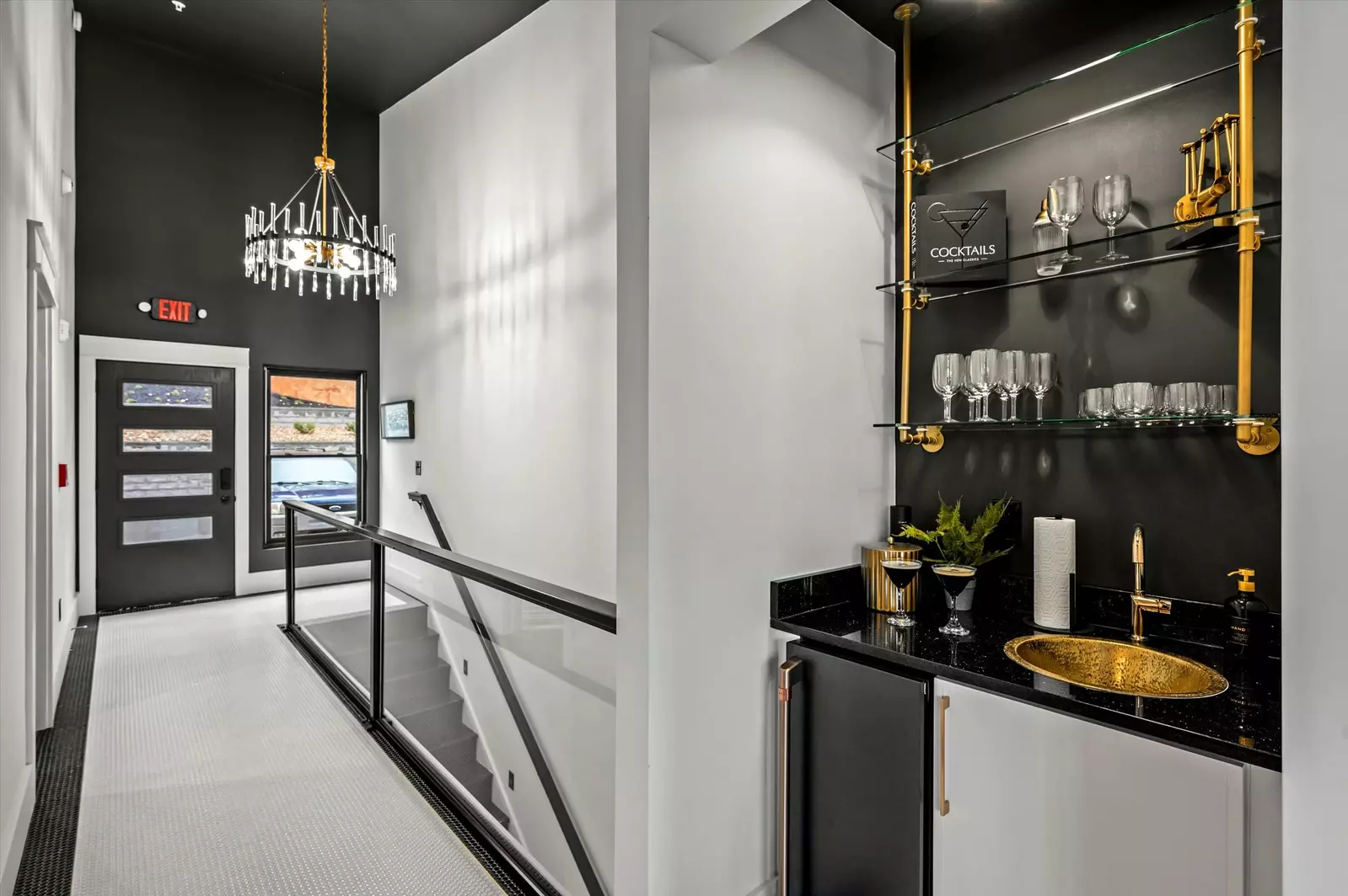 The Overlook at 738 - Unit 6