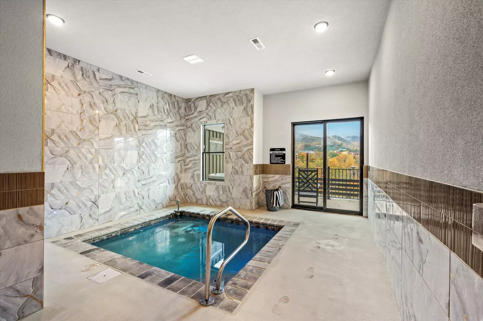 The Overlook at 738 - Unit 6