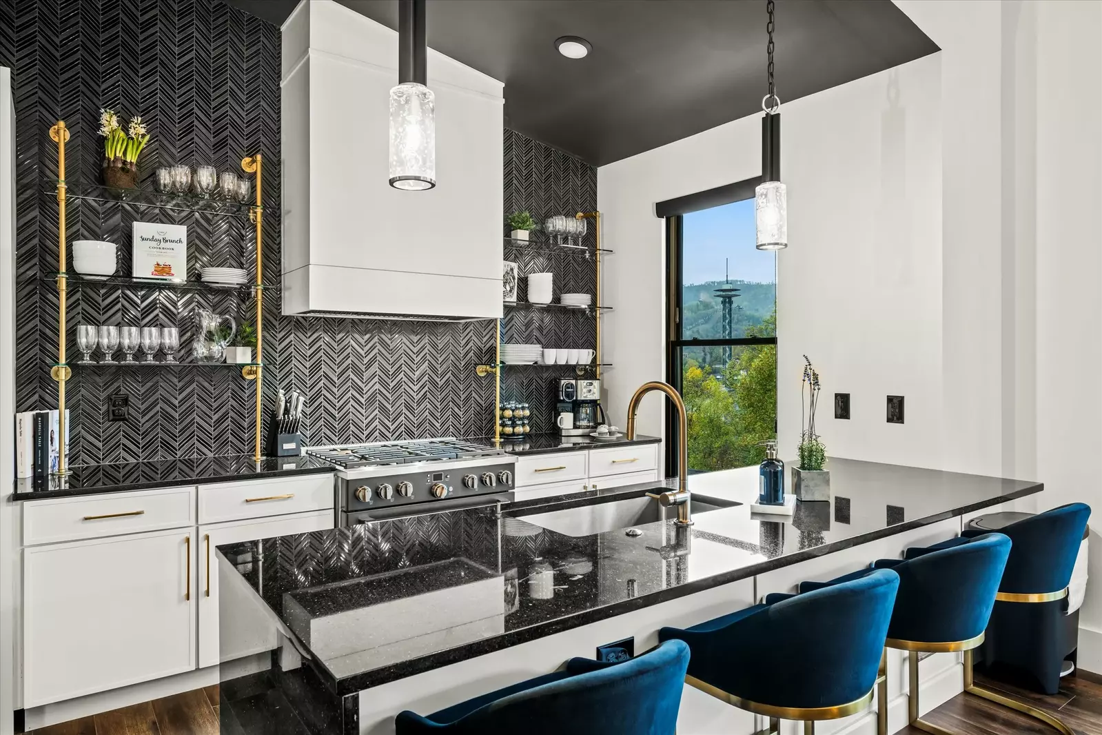 The Overlook at 738 - Unit 7