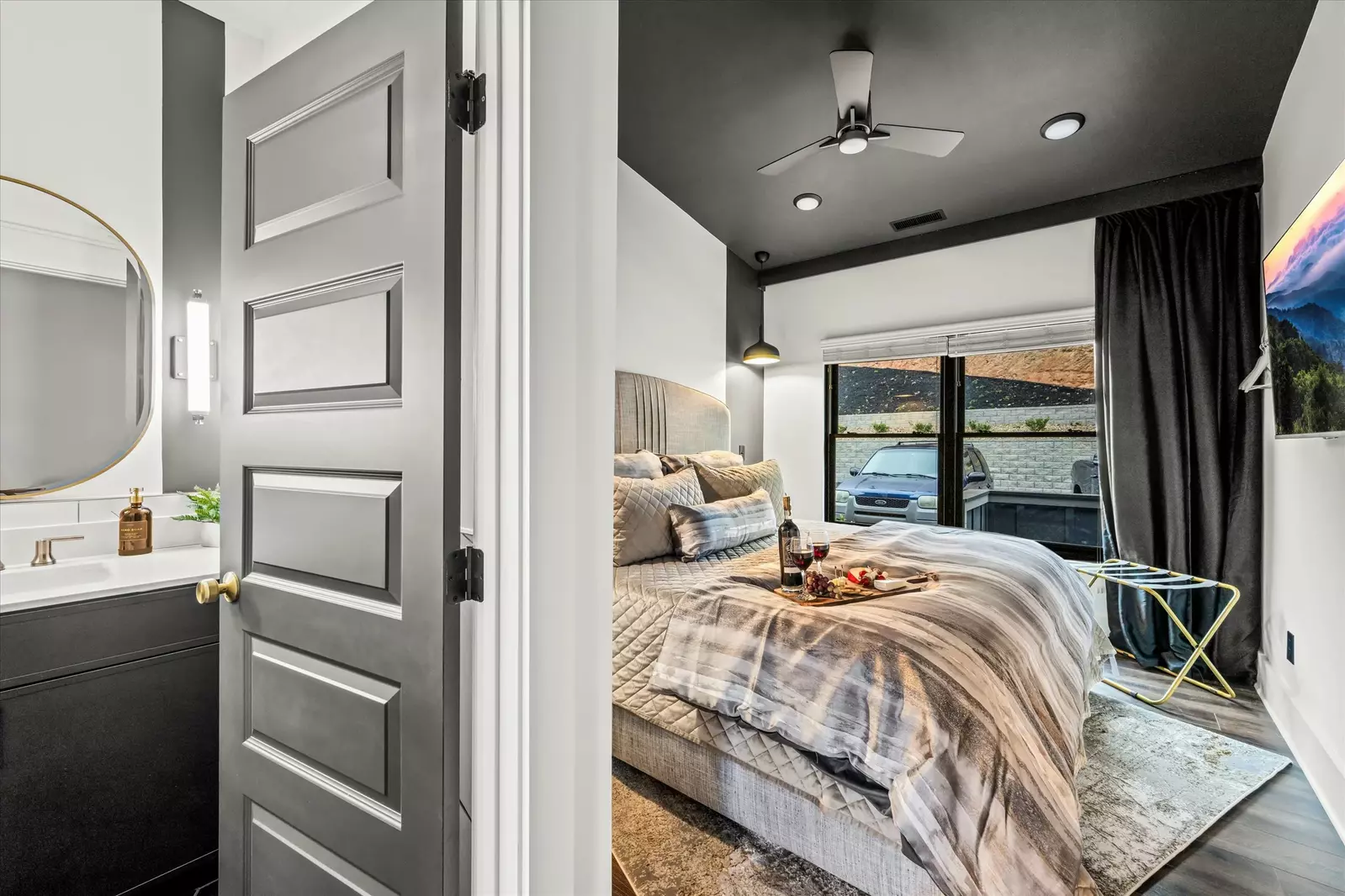 The Overlook at 738 - Unit 7