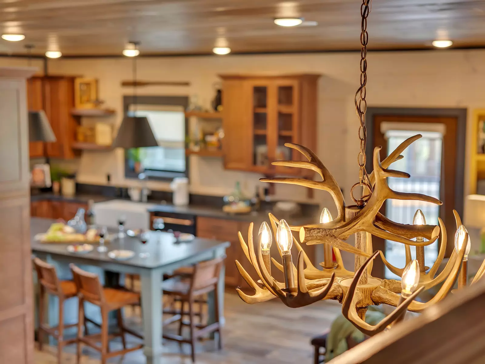 Creekside Lodge
