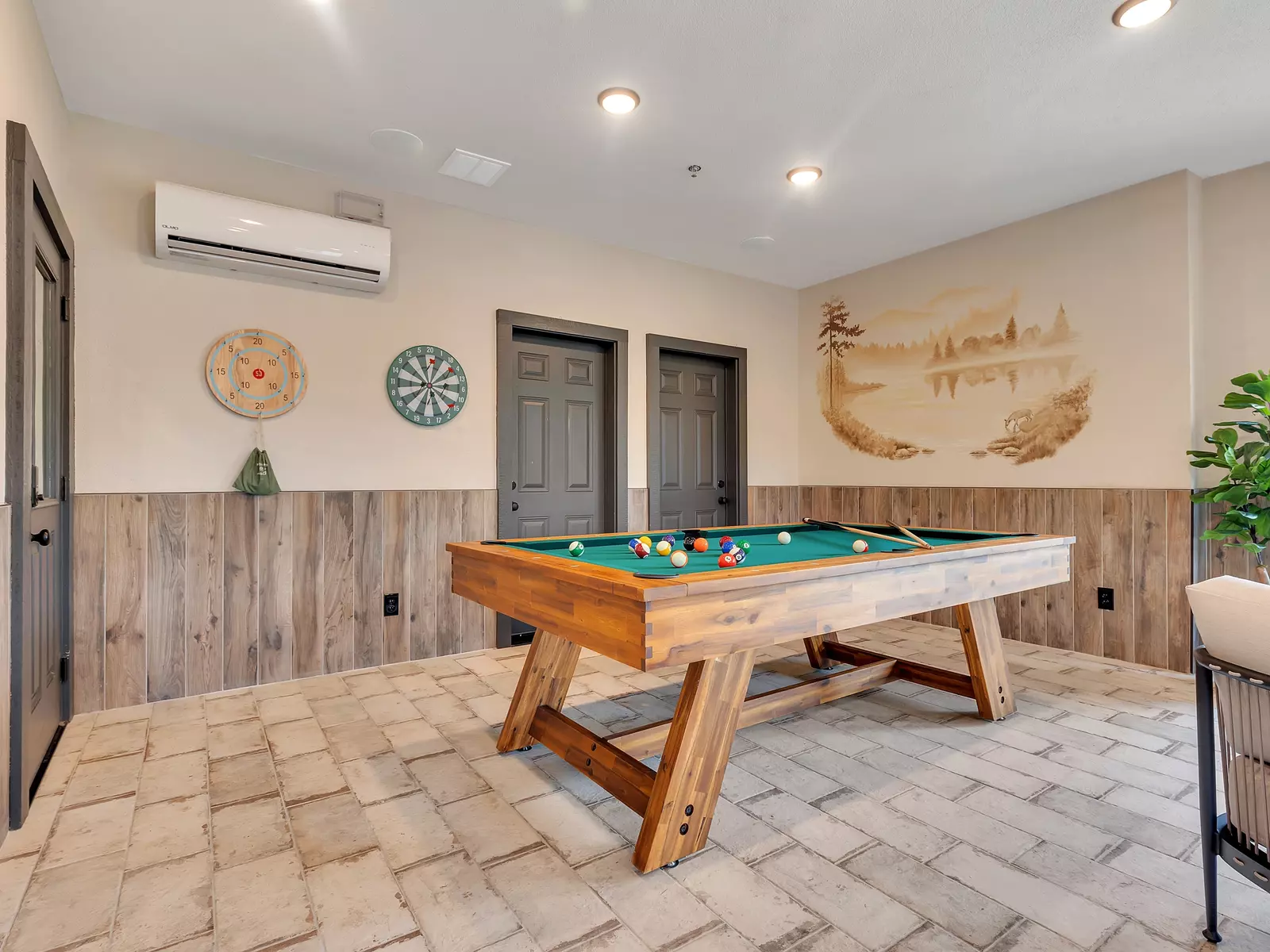 Creekside Lodge