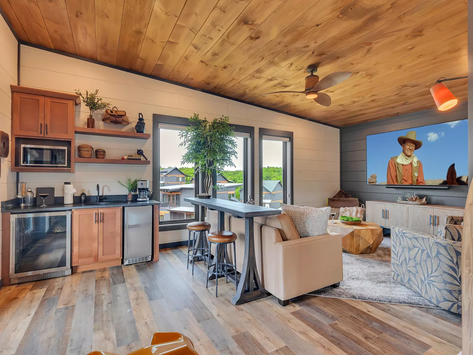 Creekside Lodge