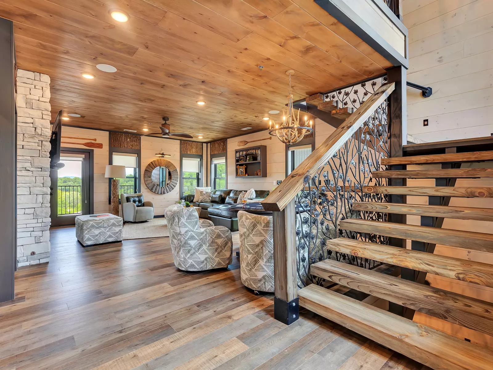 Creekside Lodge