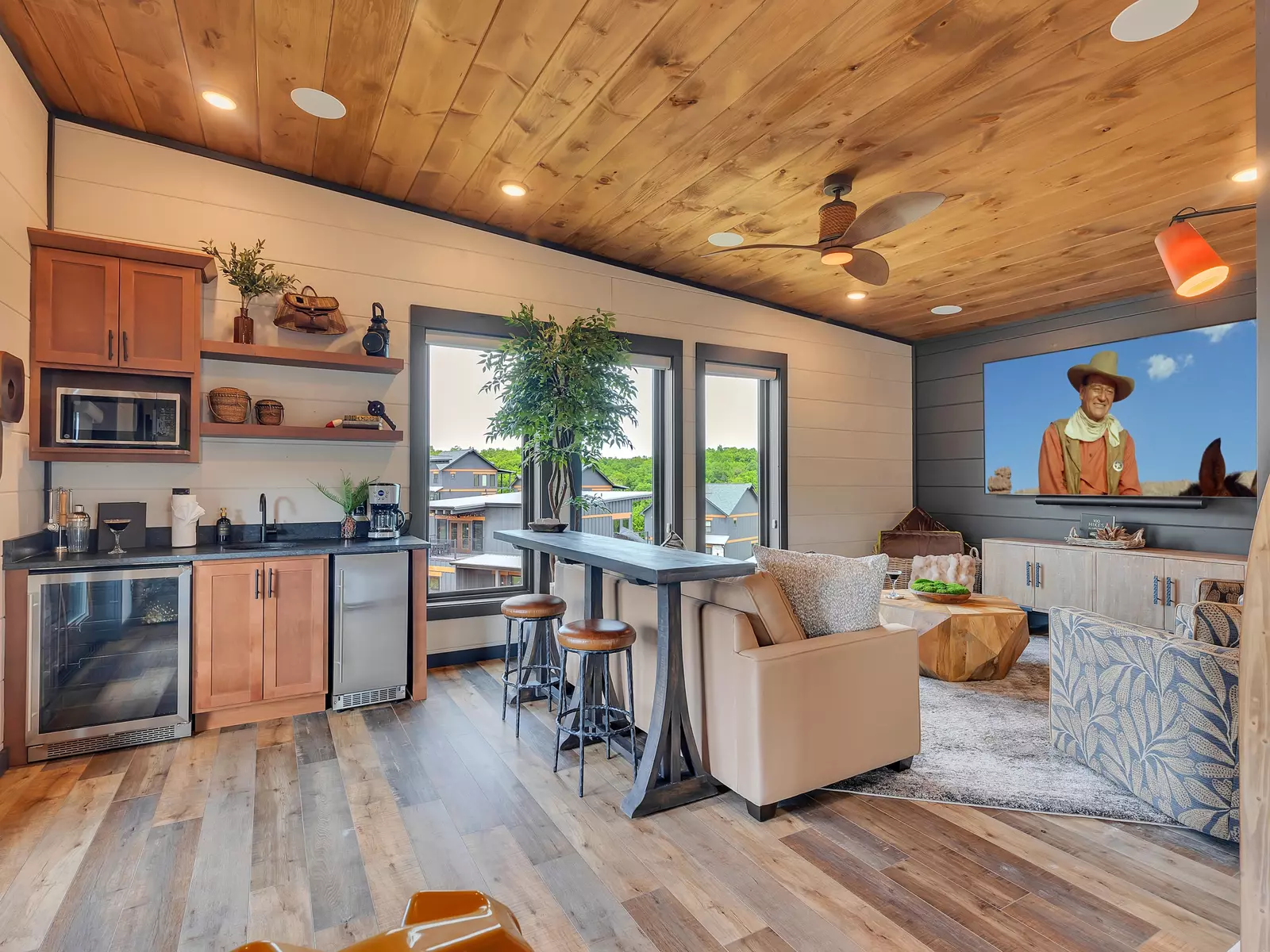 Creekside Lodge