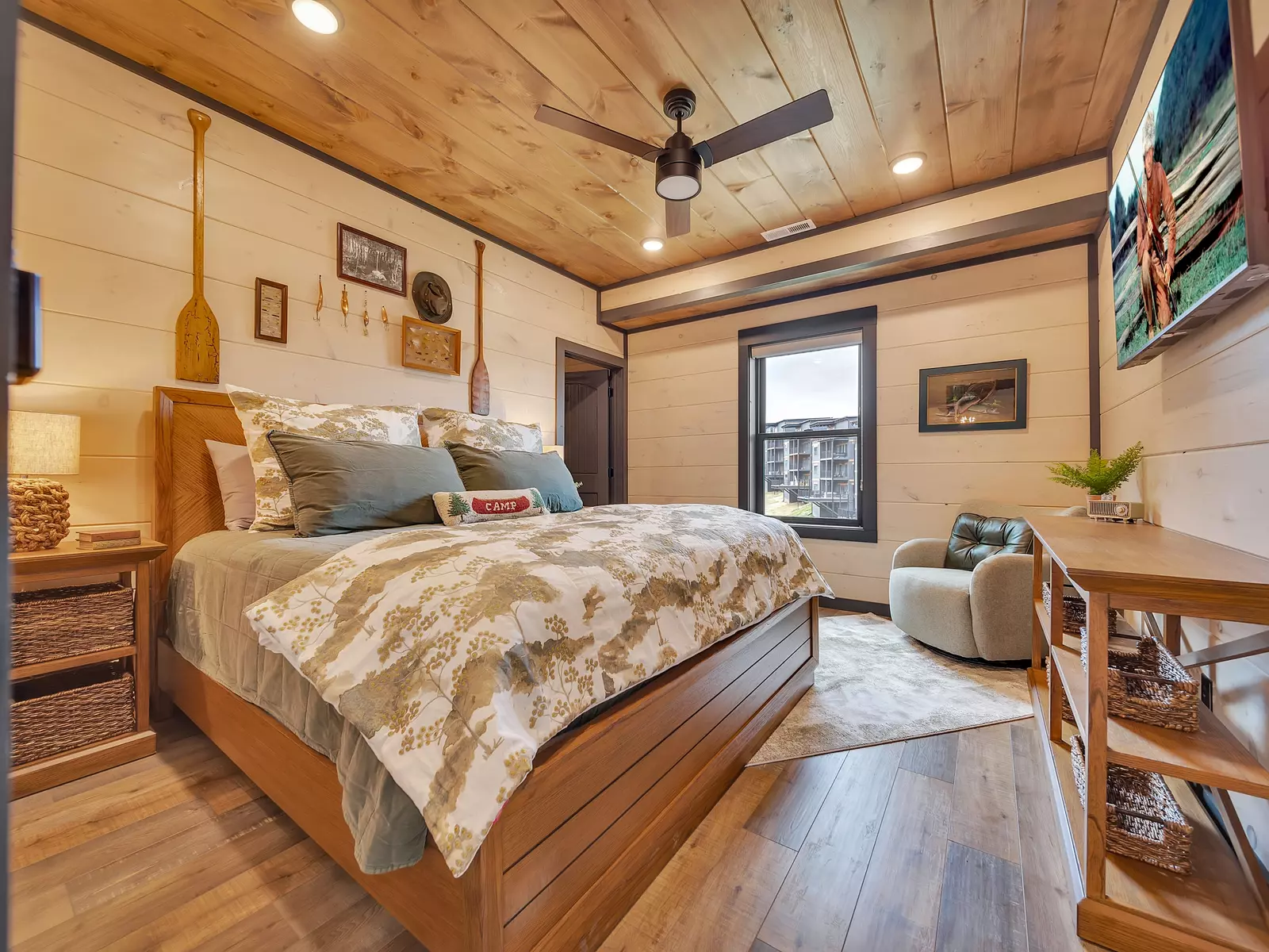 Creekside Lodge