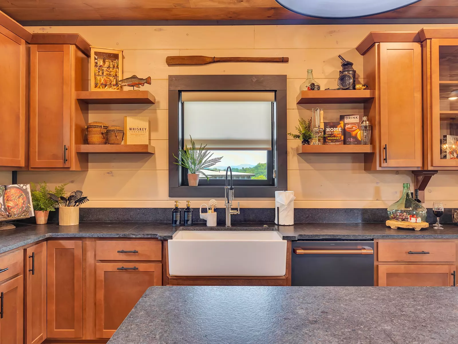 Creekside Lodge