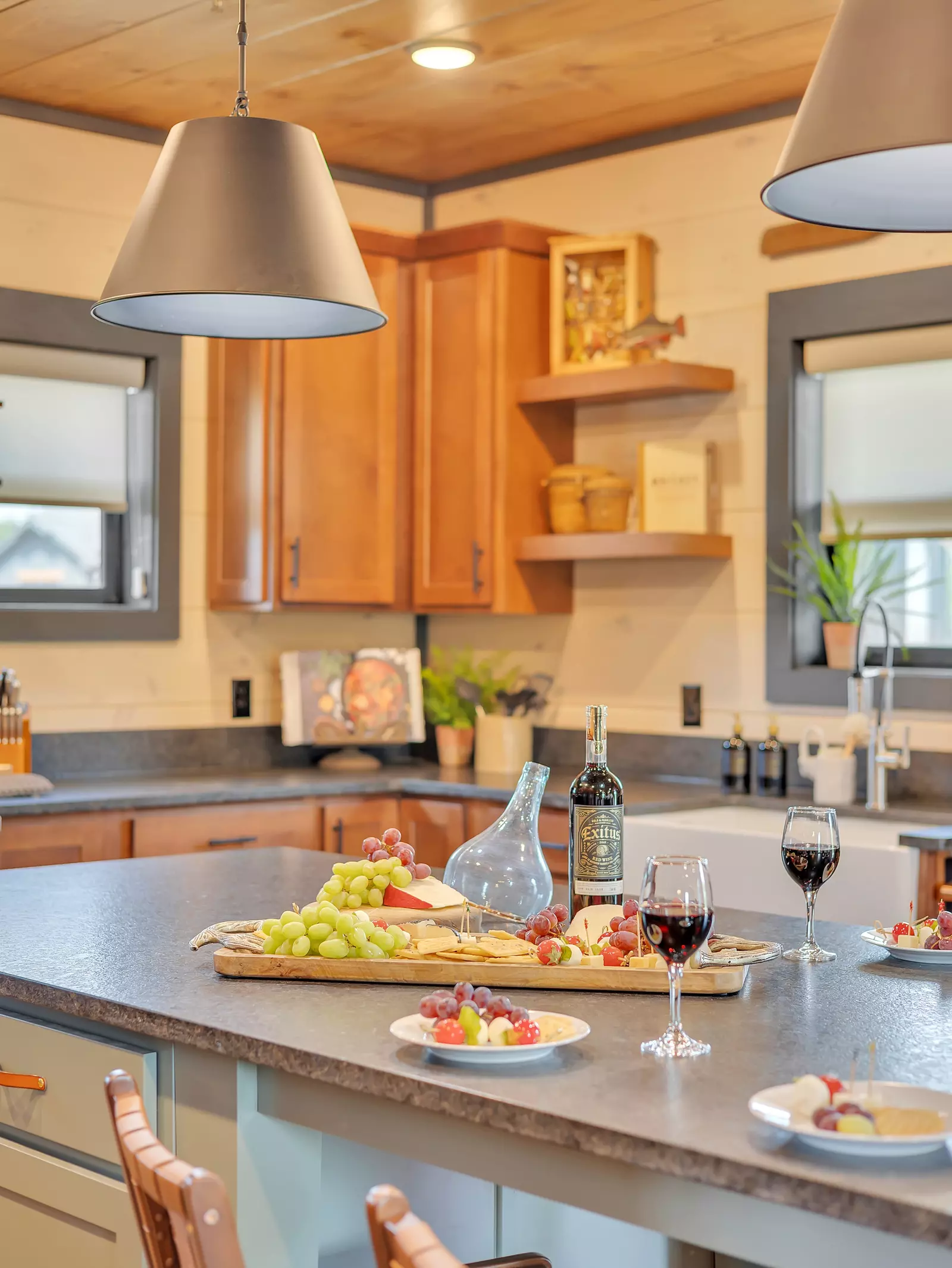 Creekside Lodge