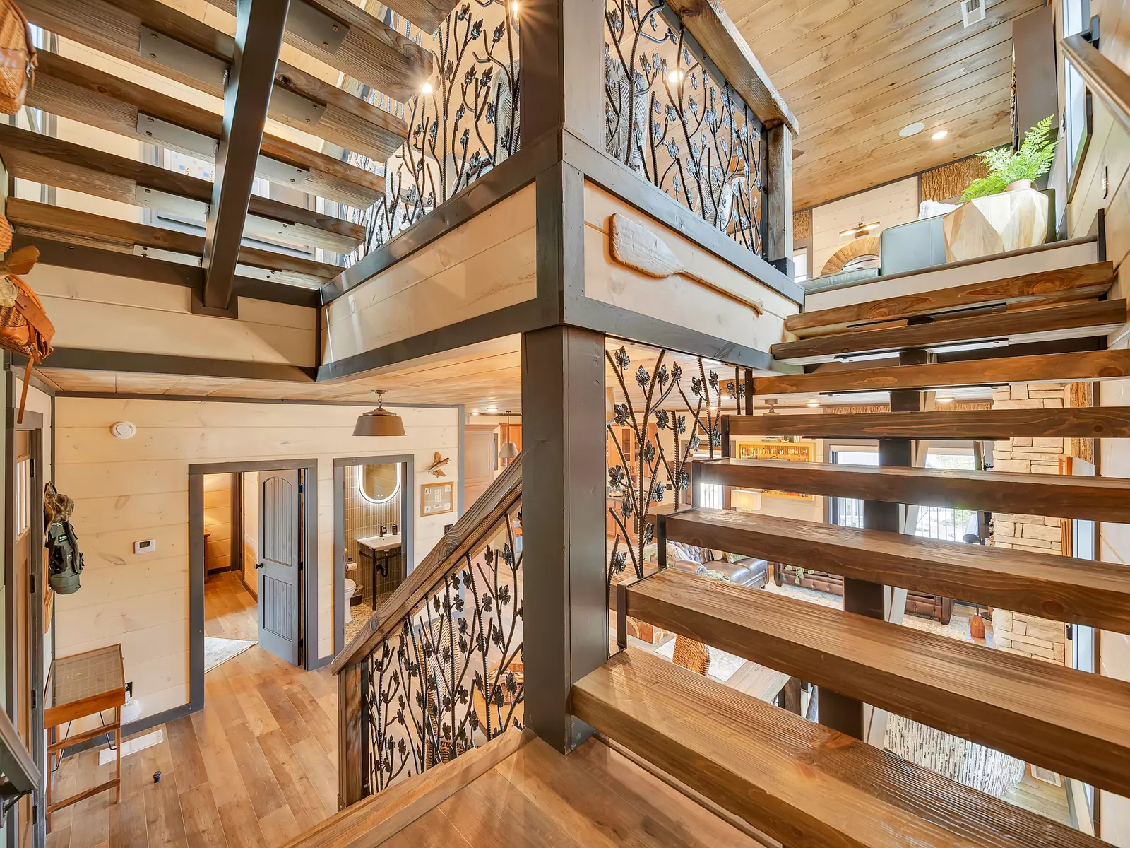 Creekside Lodge