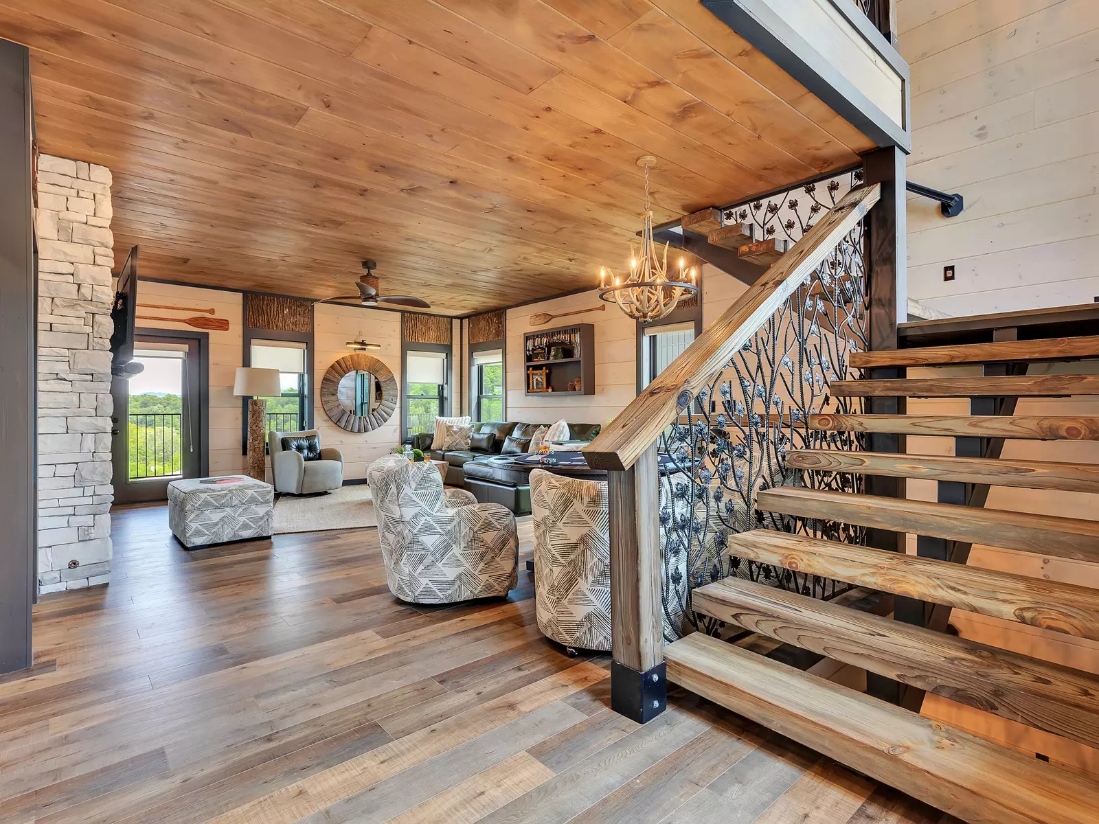 Creekside Lodge