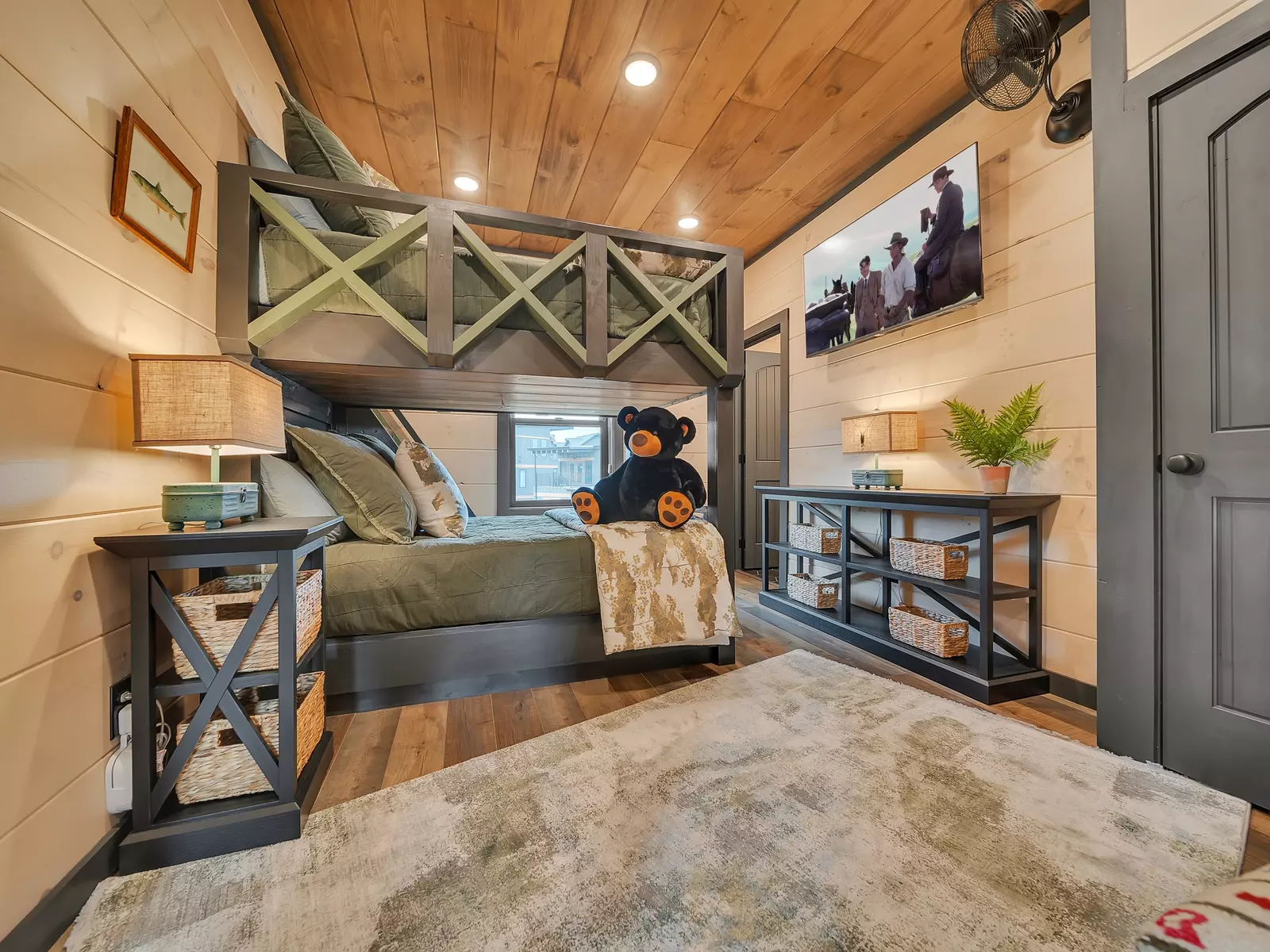 Creekside Lodge