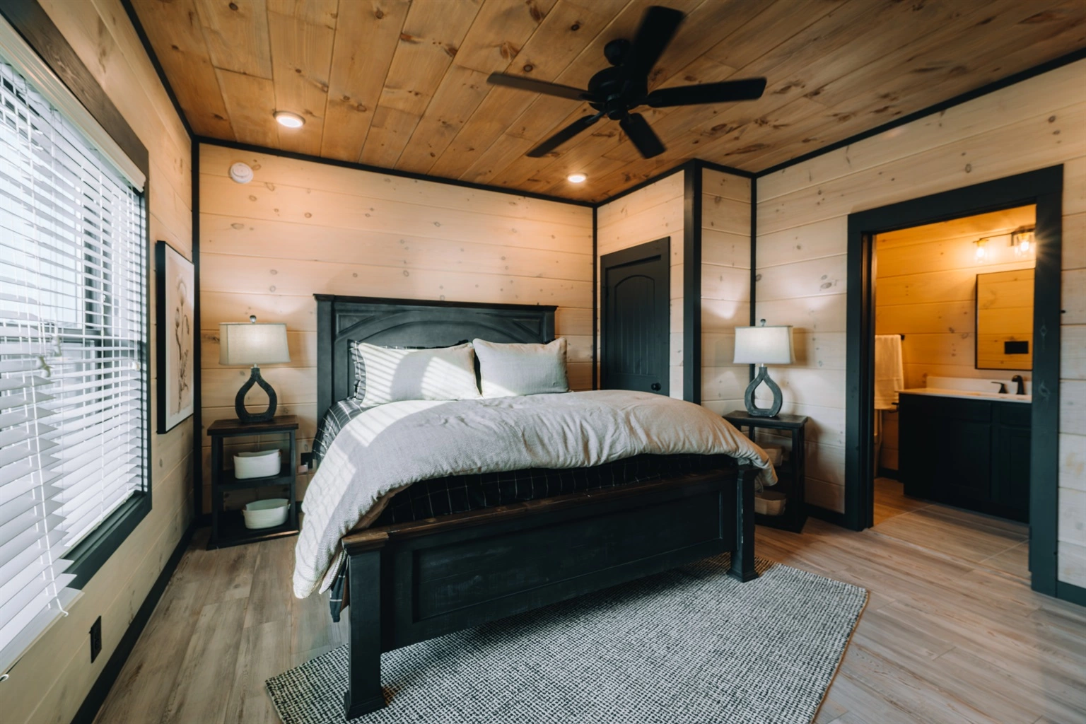 Grand-Timber_01